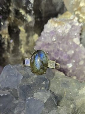 Labradorite and Moonstone Sterling Silver Ring - Blue Flash - Size 10